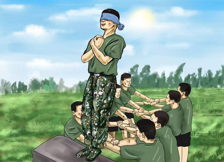 拓展訓練團隊游戲【信任背摔】